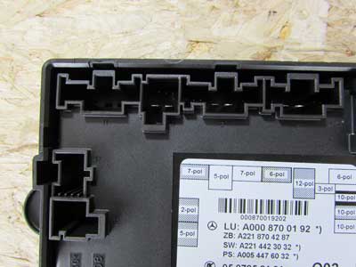 Mercedes Rear Door Control Module, Left or Right A0008700192 07-13 W221 S550 S Class2